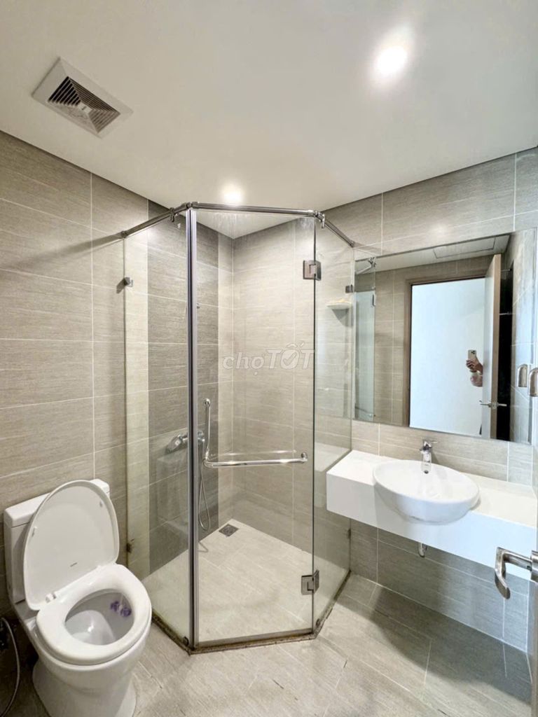 Vinhomes Q9 - Origami 2PN, 2WC full nt Luxury, hướng mát