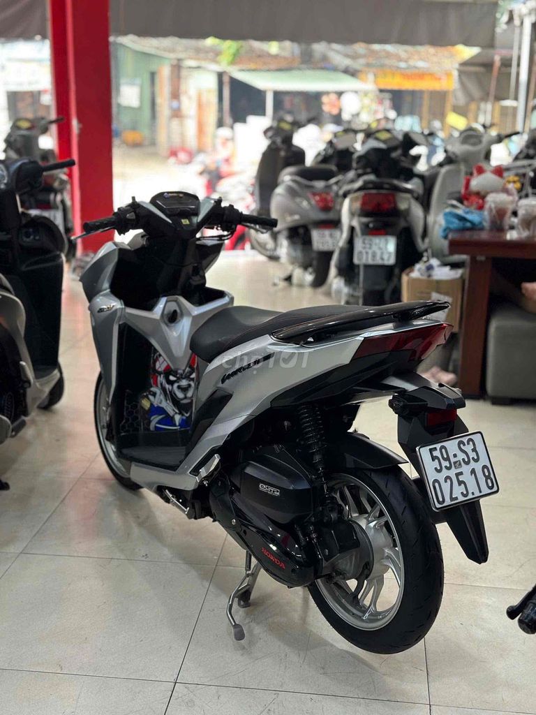 Honda Vario 125 2018 Lên Full 150 Bạc. Mua bán Xe máy tại Quận 6 Tp Hồ Chí Minh được đăng bởi Cửa Hàng Xe Máy Hoà Bùi hình 5