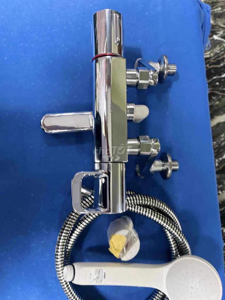 Sen tắm Lixil Đồng mạ Crom Bạc. Mua bán Thiết bị vệ sinh, nhà tắm tại Quận Ô Môn Cần Thơ được đăng bởi CHẤN HƯNG hình 1