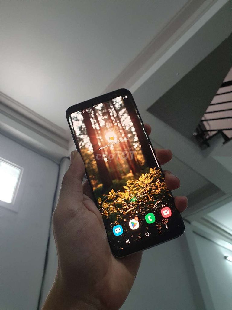 Samsung S8 chỉ vài trăm có ngay, màn zin ram 4gb. Mua bán Điện thoại tại Quận 12 Tp Hồ Chí Minh được đăng bởi Điện thoại SAMPHONE hình 1