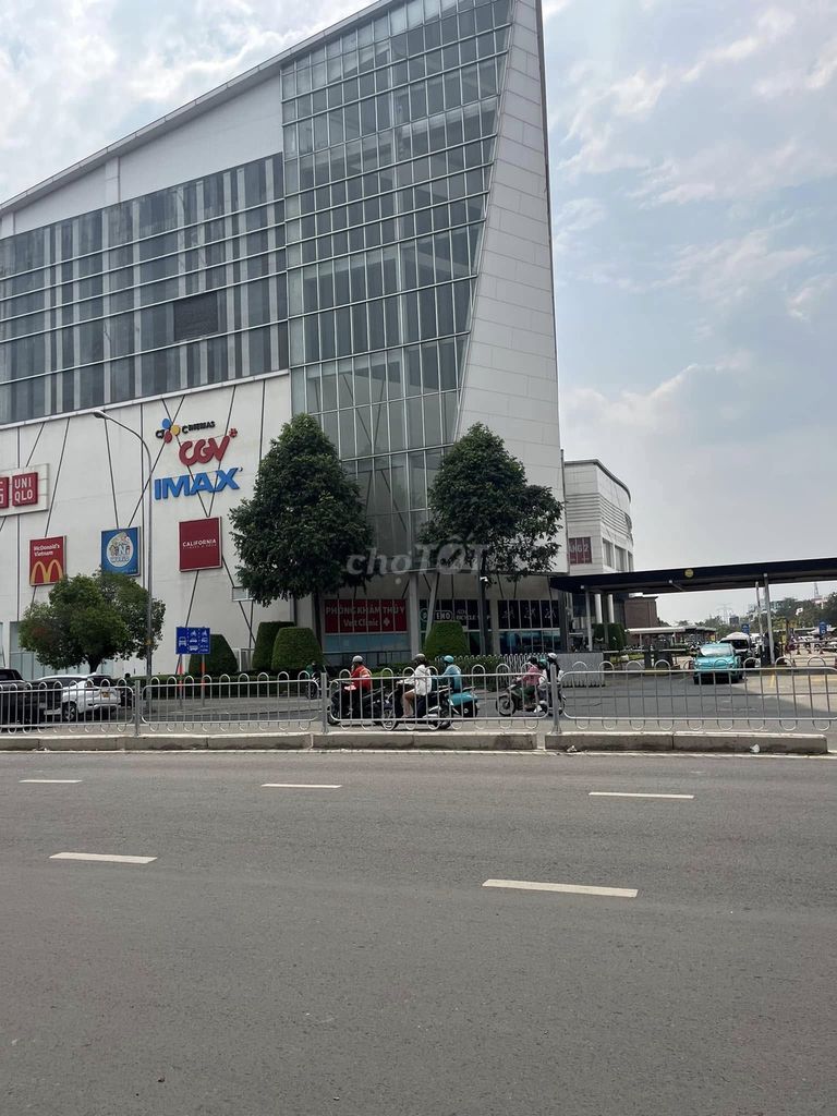 Cho thuê nhà mặt tiền Tên Lửa đối diện Aeon Mall Bình Tân,4x21,3.5 tấm