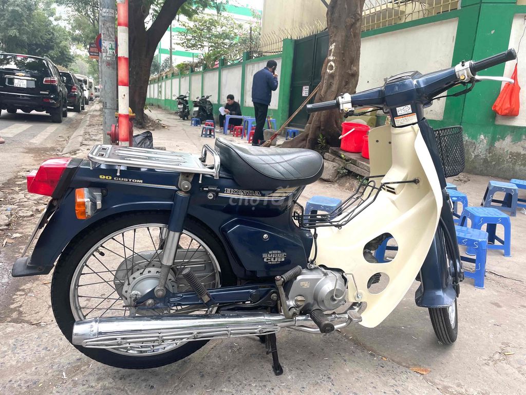 cần bán xe 82, hơi 90. đẹp, nguyên zin. Mua bán Xe máy tại Quận Nam Từ Liêm Hà Nội được đăng bởi Khanh Duy hình 5