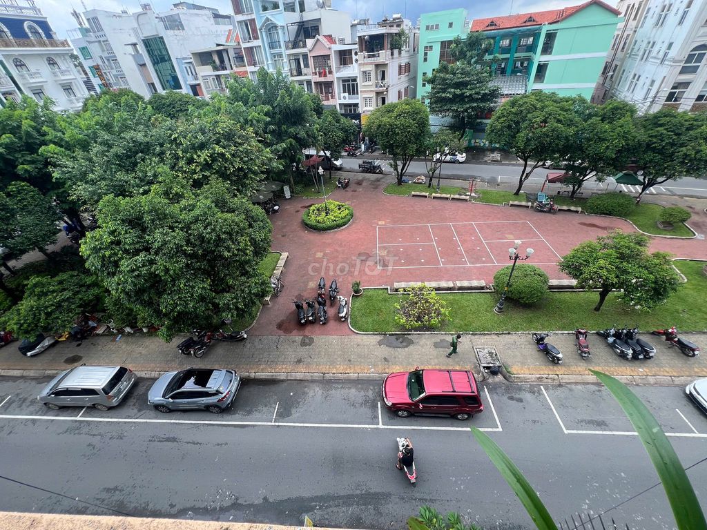 Căn Hộ Dịch Vụ, 1 PN Riêng Biệt, Ban Công View Công Viên, Ngay CMT8 cách mạng tháng tám, Phường 12, Quận 10, Tp Hồ Chí Minh Quận 10 Tp Hồ Chí Minh