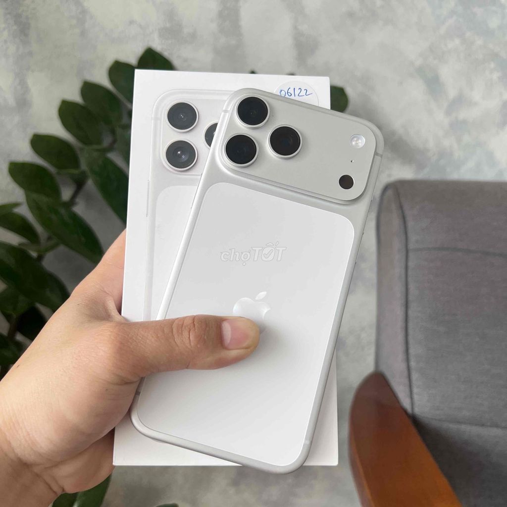 ✅ 17 Pro Max 256gb chính hãng Việt Nam mới active. Mua bán Điện thoại tại Thành phố Thủ Đức Tp Hồ Chí Minh được đăng bởi Văn Giang hình 1