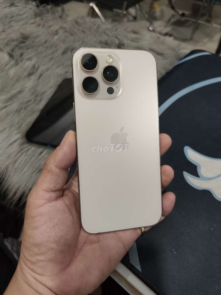 iPhone 16 Pro Max 256GB Sa mạc Đã sử dụng. Mua bán Điện thoại tại Quận Bình Thạnh Tp Hồ Chí Minh được đăng bởi Hoàng Giang hình 1
