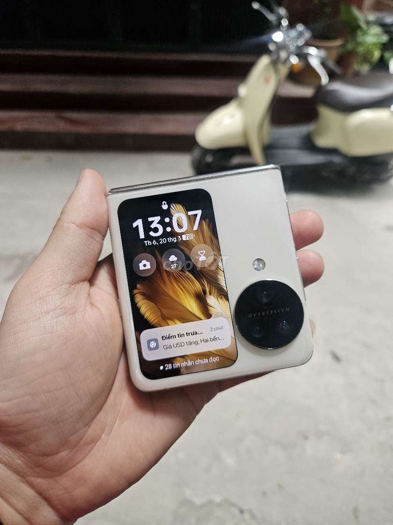 Oppo Find N3 Flip 12/256GB màu Kem 98,9%. Mua bán Điện thoại tại Quận Đống Đa Hà Nội được đăng bởi Amz Store hình 1