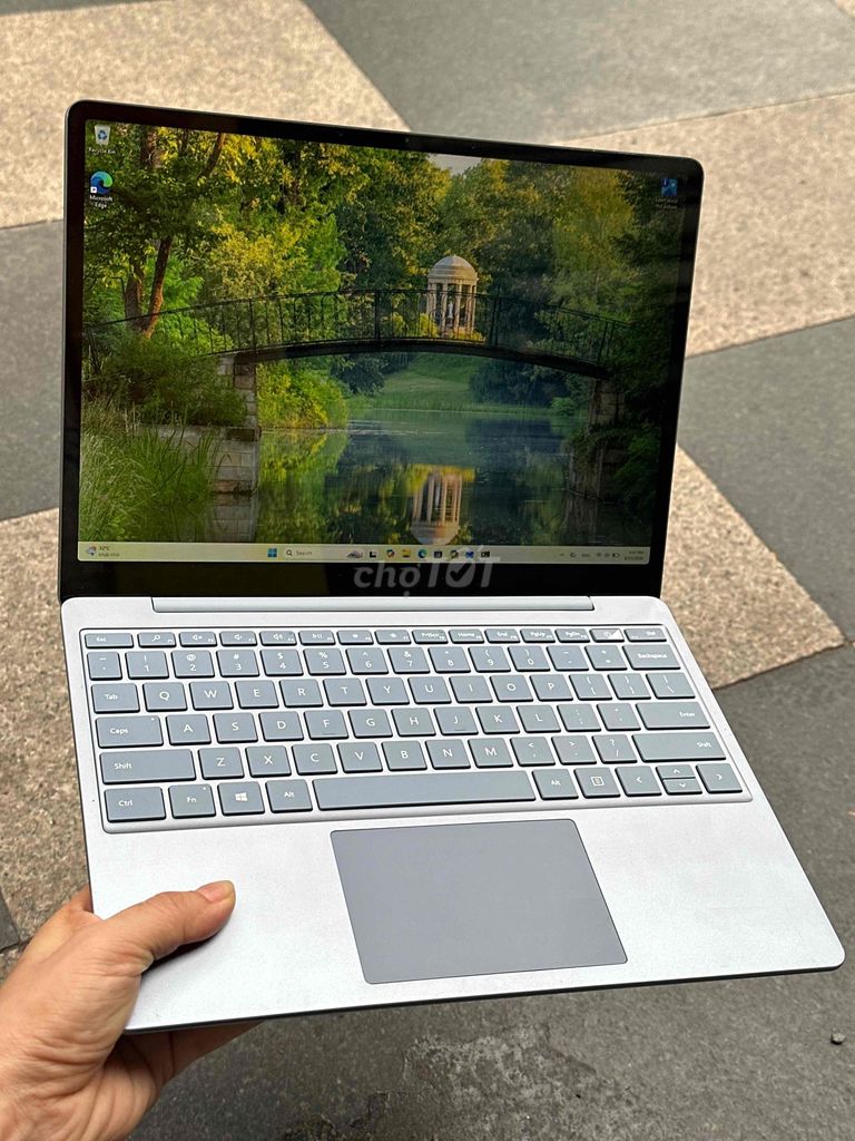 Microsoft Surface Laptop Go 1 i5 8GB/128GB 12.4 in. Mua bán Laptop tại Quận 1 Tp Hồ Chí Minh được đăng bởi HOÀNG TUẤN hình 1