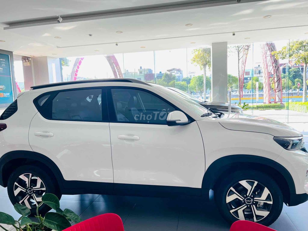 Kia Sonet 2023 Deluxe 1.5 AT - 32000 km. Mua bán Ô tô tại Quận Cầu Giấy Hà Nội được đăng bởi Mạnh Hùng hình 2