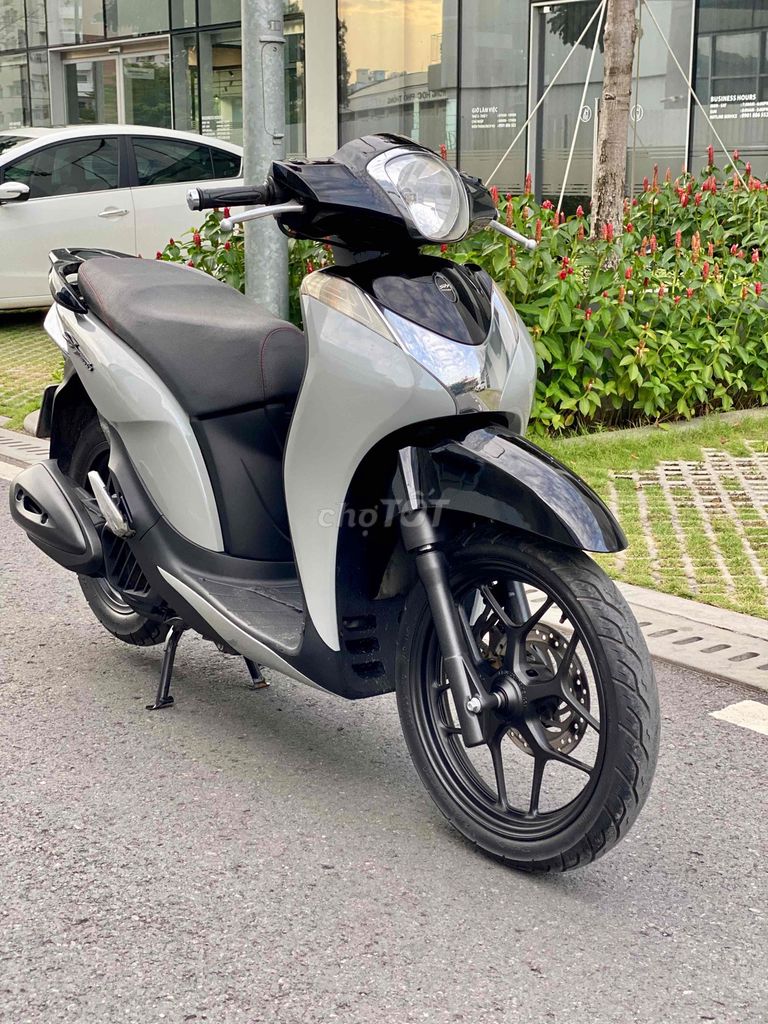 Cần bán xe Honda SH Mode 2013 bstp giấy tờ đầy đủ. Mua bán Xe máy tại Quận Gò Vấp Tp Hồ Chí Minh được đăng bởi Cửa hàng xe máy văn phúc hình 4