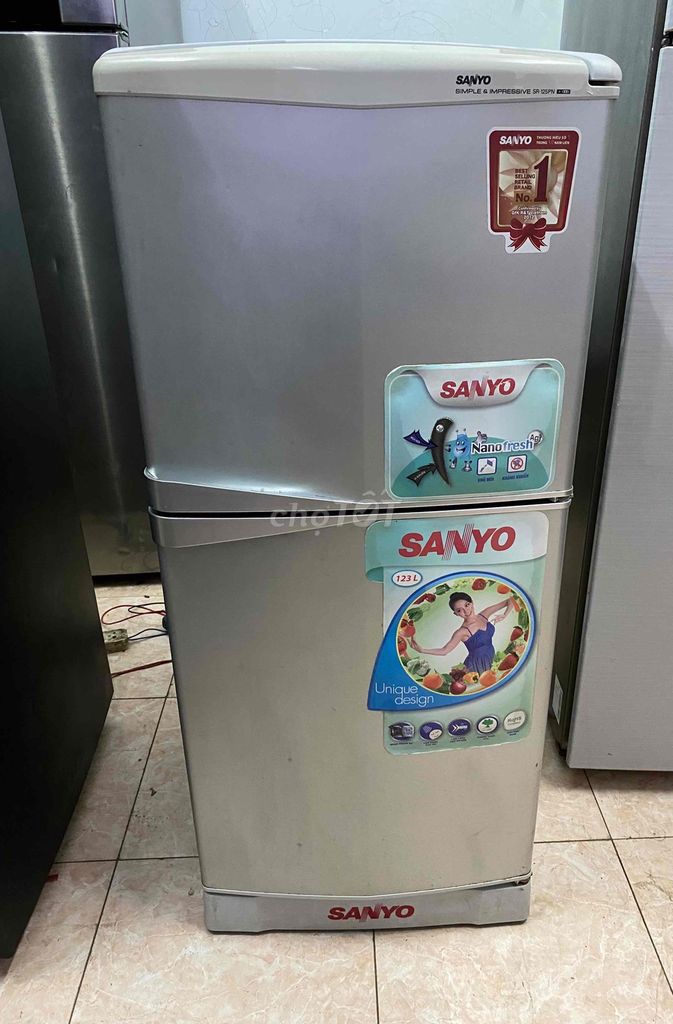 tủ lạnh Sanyo 120L nhỏ gọn tk điện có bh