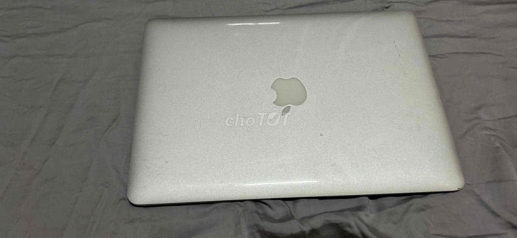 Apple Macbook Air 13 inch 8GB. Mua bán Laptop tại Quận Bình Thạnh Tp Hồ Chí Minh được đăng bởi Trân Hương  hình 1