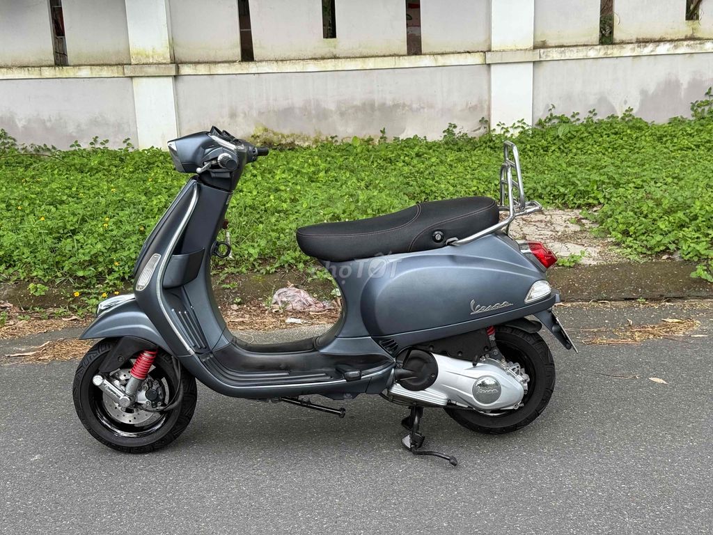 VESPA ĐÈN VUNG 3VIE S HỖ TRỢ TRẢ GÓP BAO ĐẬU