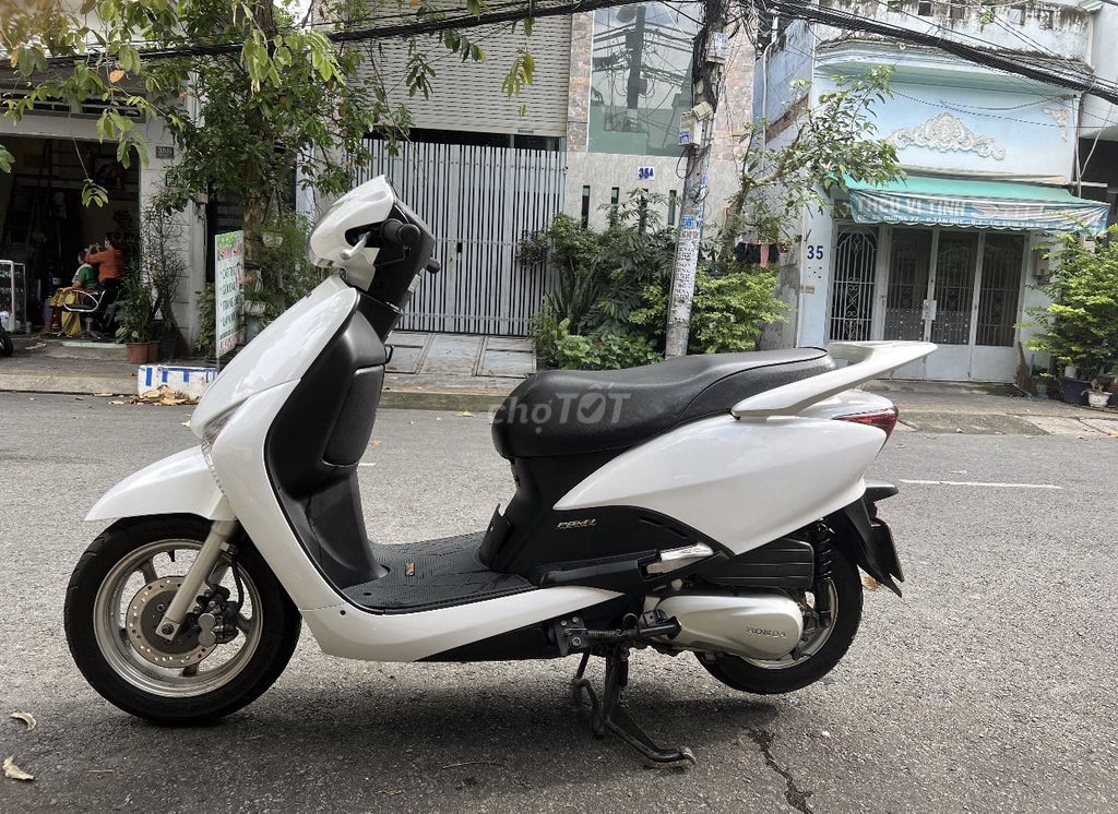 Lead 110Fi, 2012, máy nguyên, trắng, nữ chính chủ. Mua bán Xe máy tại Quận Nam Từ Liêm Hà Nội được đăng bởi Em Dung hình 5