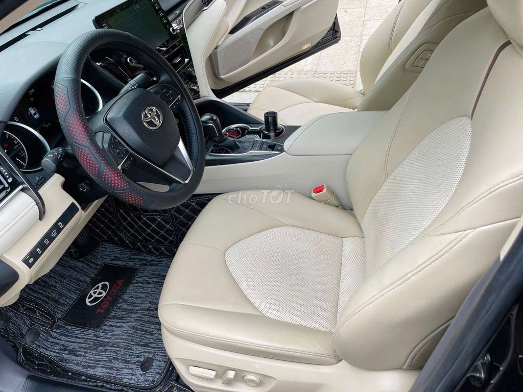 Toyota Camry 2021 2.5Q Đen 38000 km. Mua bán Ô tô tại Thành phố Thủ Đức Tp Hồ Chí Minh được đăng bởi Ms Hiệp  hình 4