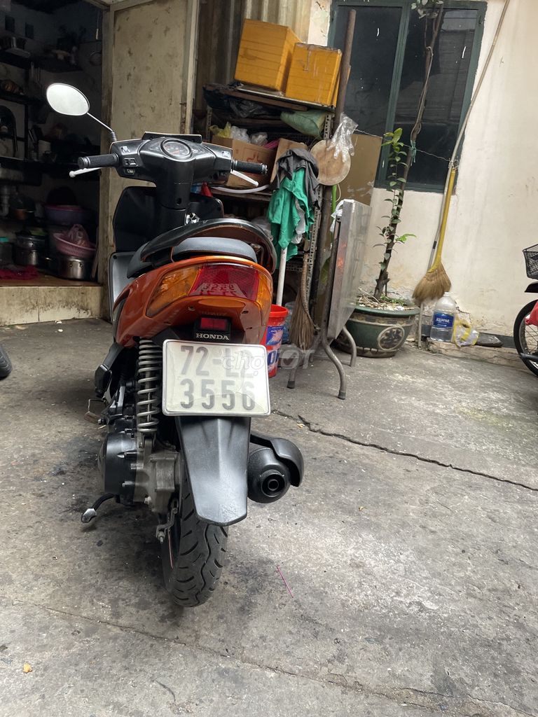 Xe nhà đang sử dụng bình thường. Mua bán Xe máy tại Quận 3 Tp Hồ Chí Minh được đăng bởi Nguyễn Khánh Duy hình 5