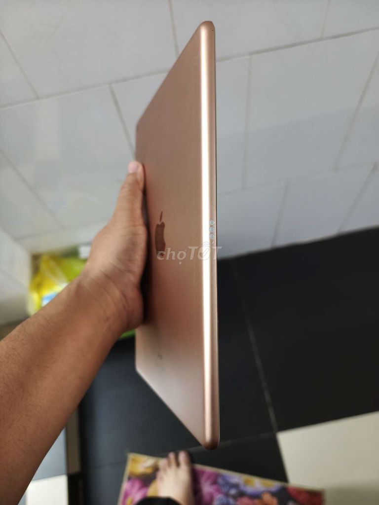 Apple iPad Gen 8 Vàng Đã sử dụng. Mua bán Máy tính bảng tại Quận 4 Tp Hồ Chí Minh được đăng bởi Tiến hình 1