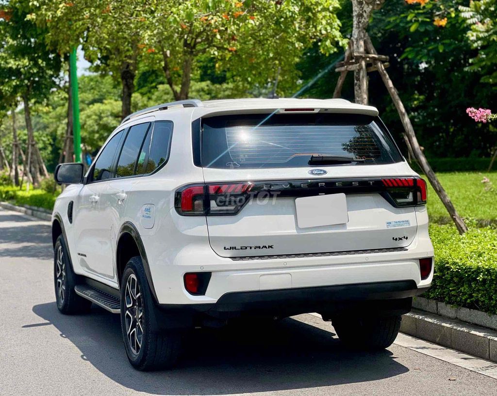 Everets wildtrack 2.0AT 4x4 2023 - 4 vạn km. Mua bán Ô tô tại Quận Long Biên Hà Nội được đăng bởi Hoàng Thanh auto hình 1