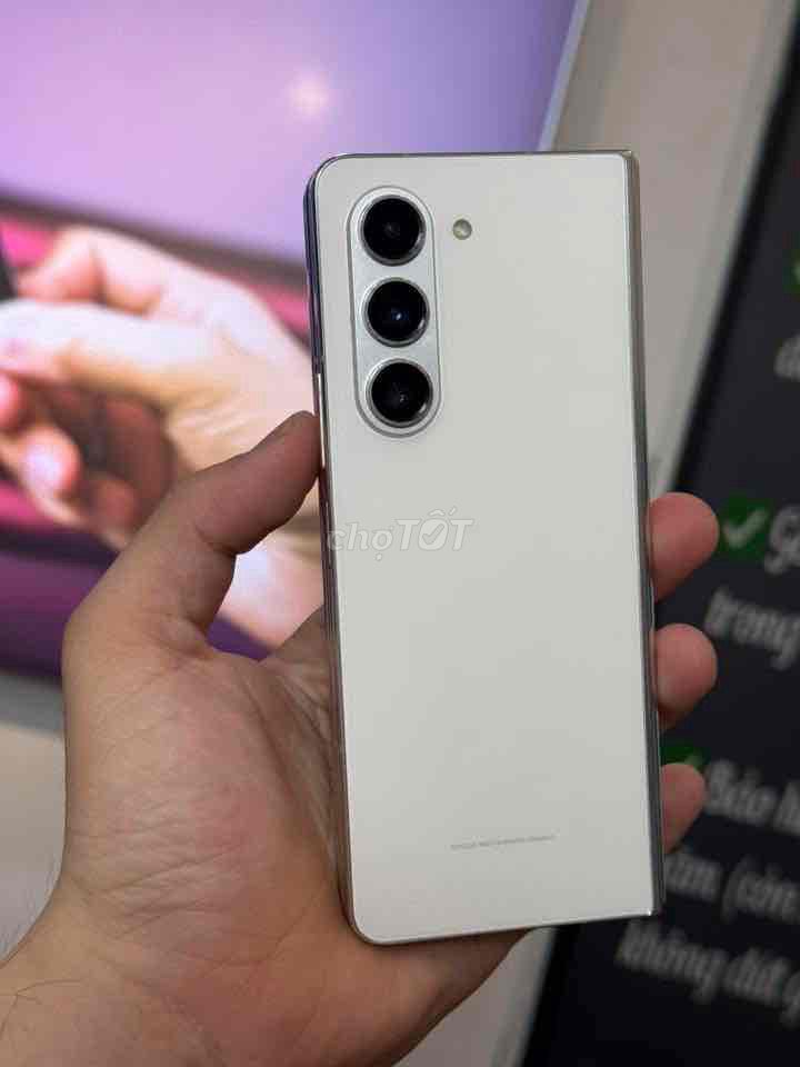 Samsung Fold5 256GB Trắng. Mua bán Điện thoại tại Quận 3 Tp Hồ Chí Minh được đăng bởi 2 Hand STORE  hình 1