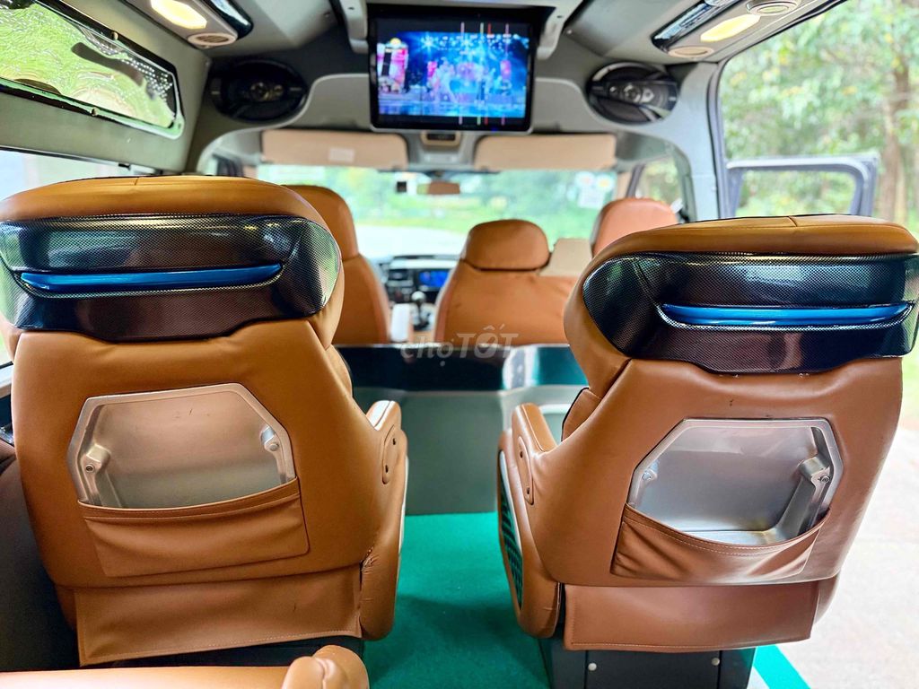 Ford Transit 2018 limousine- 85000 km 9 chỗ. Mua bán Ô tô tại Quận 12 Tp Hồ Chí Minh được đăng bởi a trung hình 14