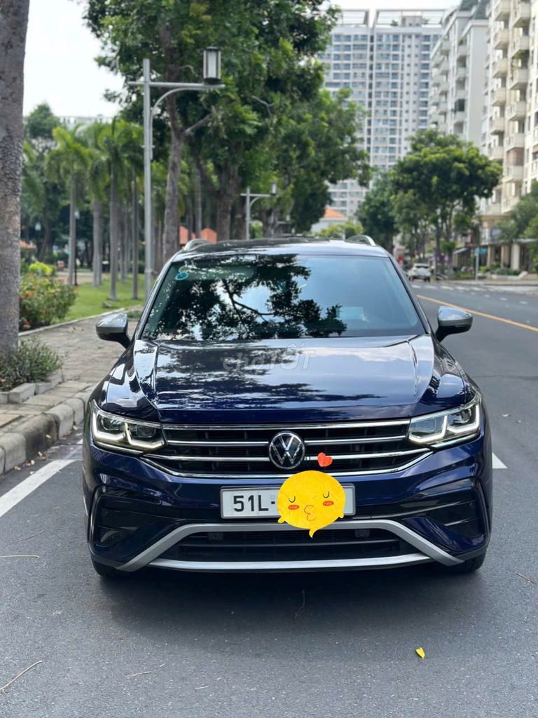 Volkswagen Tiguan 2022 Tiguan Luxury - 380000 km. Mua bán Ô tô tại Quận 4 Tp Hồ Chí Minh được đăng bởi Nguyễn Thị Tuyết hình 1