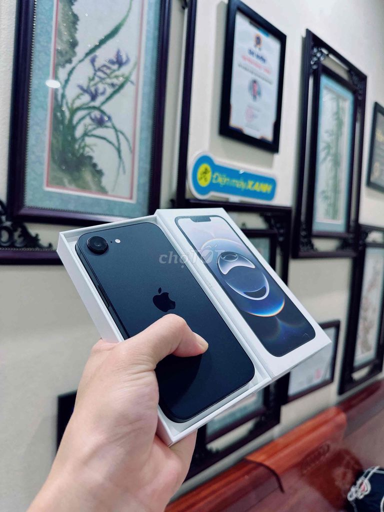 iPhone 16e Đen VN/a Pin 100 sạc 7 lần. Mua bán Điện thoại tại Quận Thanh Xuân Hà Nội được đăng bởi Ngô Minh Hoàng hình 1