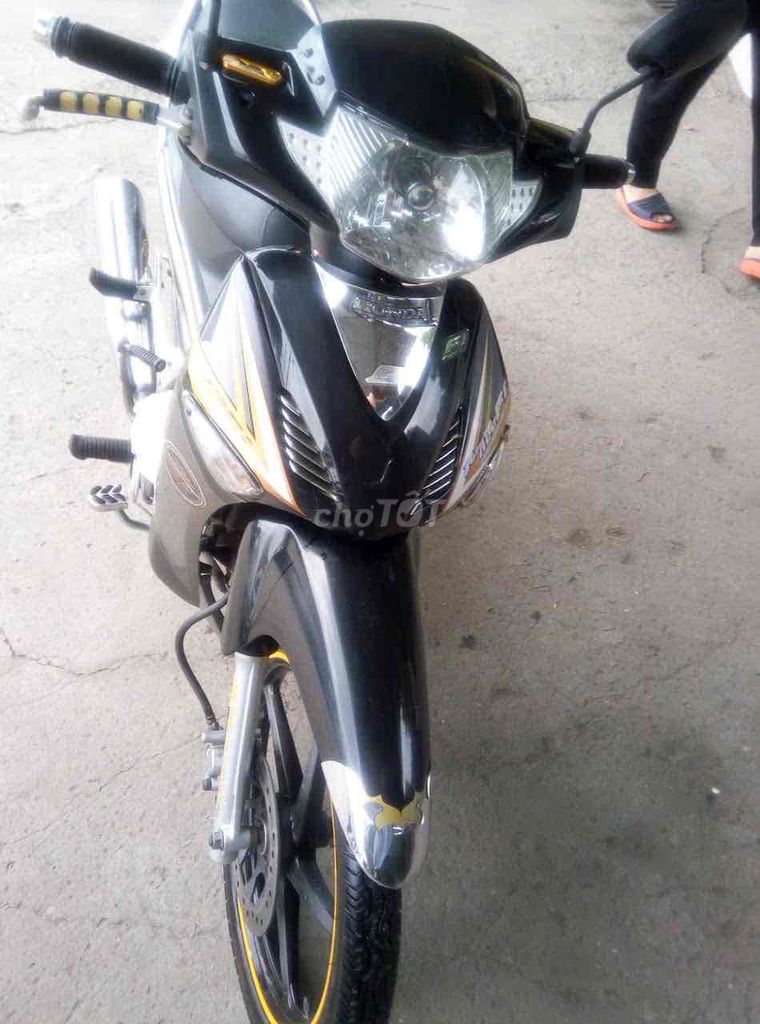 Thanh lý xe Fitrueneo FI125. Mua bán Xe máy tại Quận Phú Nhuận Tp Hồ Chí Minh được đăng bởi Lê Bảo hình 4