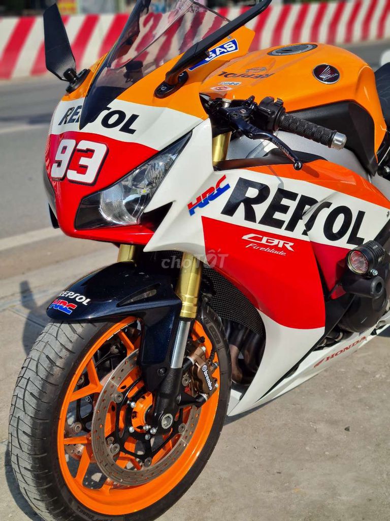 Honda CBR1000RR Repsol 2015 xe đẹp máy Zin êm .. Mua bán Xe máy tại Huyện Bình Chánh Tp Hồ Chí Minh được đăng bởi Minh  hình 8