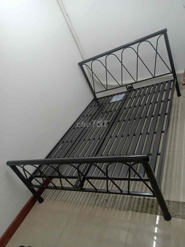 Giường Sắt Vintage Đen Chưa sử dụng. Mua bán Giường, chăn ga gối nệm tại Thành phố Sóc Trăng Sóc Trăng được đăng bởi Han hình 1