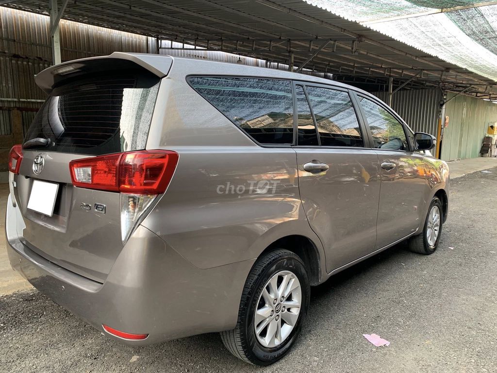 Innova 2.0G 2019 số tự động, màu xám. Mua bán Ô tô tại Quận 12 Tp Hồ Chí Minh được đăng bởi Xuân Trường hình 2