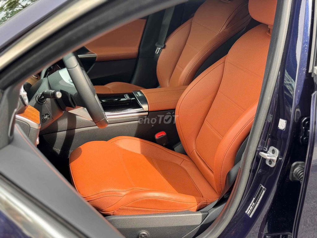 Mercedes C200 Avantgarde Plus 2022 có xuất hoá đơn. Mua bán Ô tô tại Quận Bình Tân Tp Hồ Chí Minh được đăng bởi Hoàng Thọ hình 6