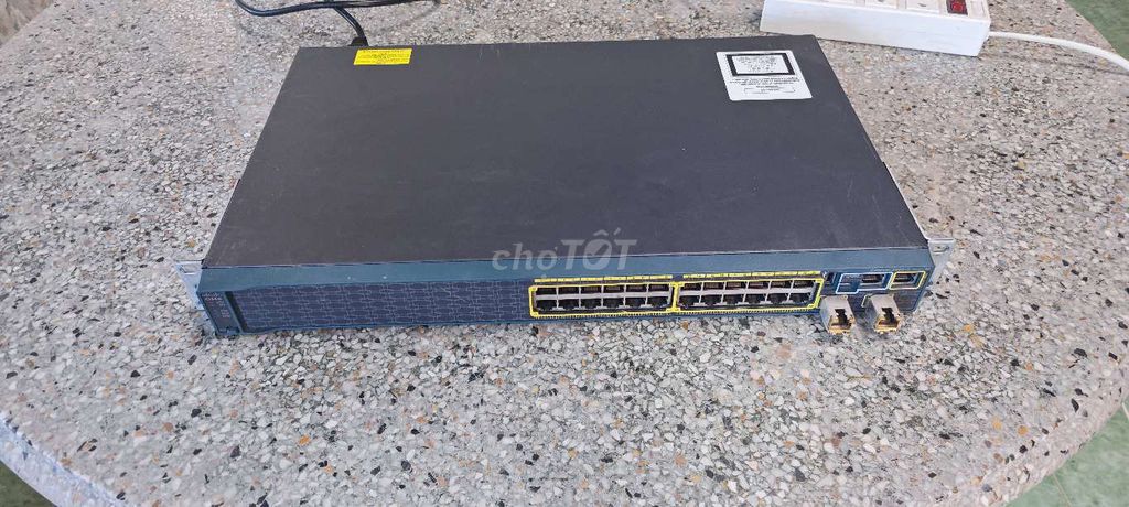 Switch mạng Cisco WS C2960S 24TS-s. Mua bán Phụ kiện (Màn hình, Chuột...) tại Huyện Châu Thành Tiền Giang được đăng bởi Nguyễn Hoài Nam hình 1