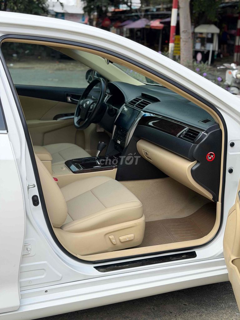 Camry 2015 2.0E - 127000 km full lịch sử hãng. Mua bán Ô tô tại Quận 12 Tp Hồ Chí Minh được đăng bởi Tân hình 9
