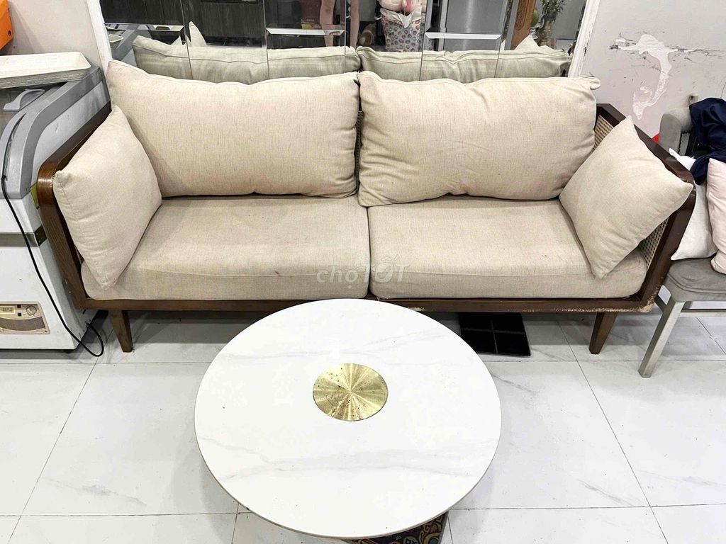 Thanh lý bộ sofa indochin 1m8 tặng bàn trà