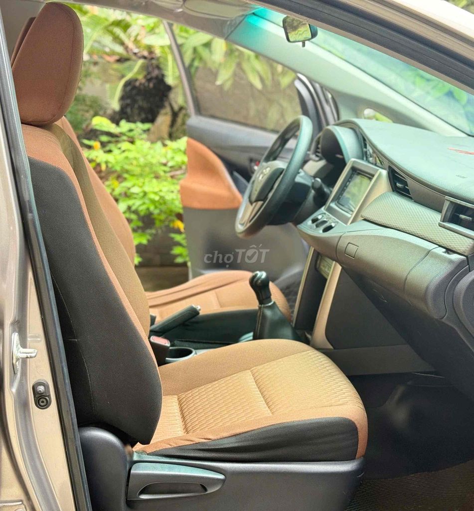 Toyota Innova 2018 2.0E - 116000 km. Mua bán Ô tô tại Thành phố Thủ Đức Tp Hồ Chí Minh được đăng bởi Thùy Phương Toyota hình 7