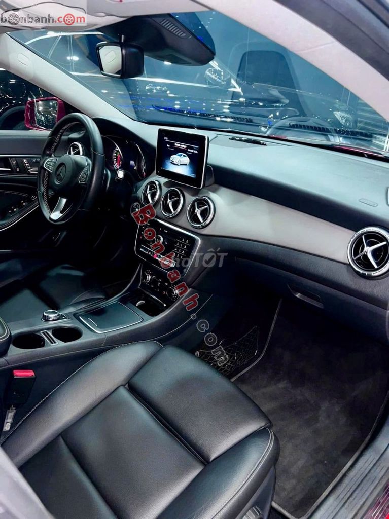 Mercedes Benz CLA class CLA 200 2018 - 679 Triệu. Mua bán Ô tô tại Quận 7 Tp Hồ Chí Minh được đăng bởi Nguyễn Quốc Huy hình 6
