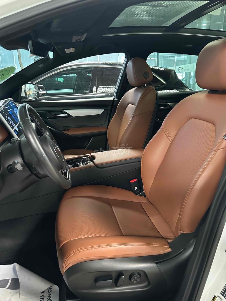 T12 Giảm 120tr VF8 Plus 2023 Trắng / Nâu HỒ SƠ SẴN. Mua bán Ô tô tại Thành phố Thủ Đức Tp Hồ Chí Minh được đăng bởi Green Future Thủ Đức hình 5