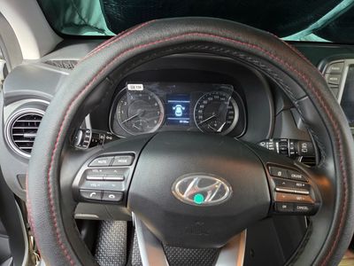 Hyundai Kona Đặc biệt 2020 Bạc 35.000 km