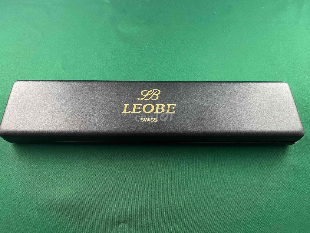 Đồng hồ nữ  LEOBE (Thương hiệu Thuỵ Sĩ).. Size 33