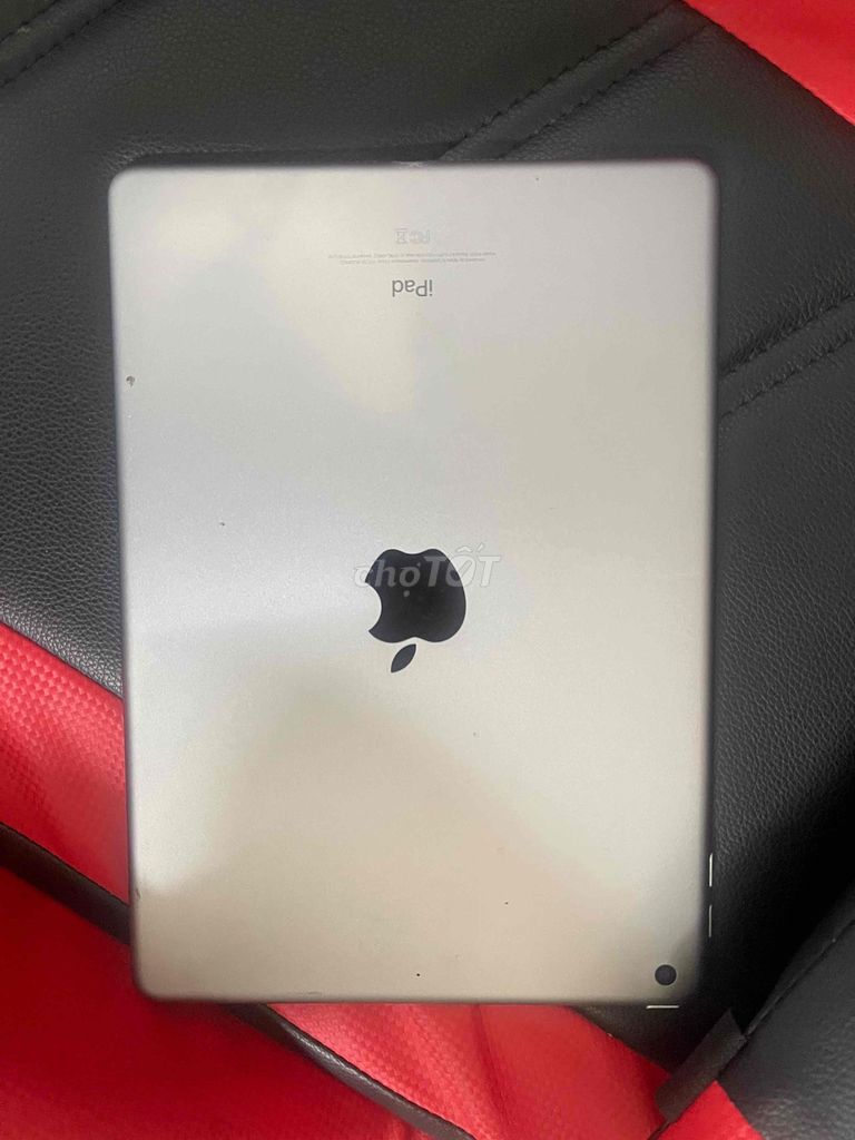 Apple iPad Gen 5 32GB Bạc Đã sử dụng. Mua bán Máy tính bảng tại Quận 11 Tp Hồ Chí Minh được đăng bởi Sac Nhanh 246 MOBILE PHONE hình 1