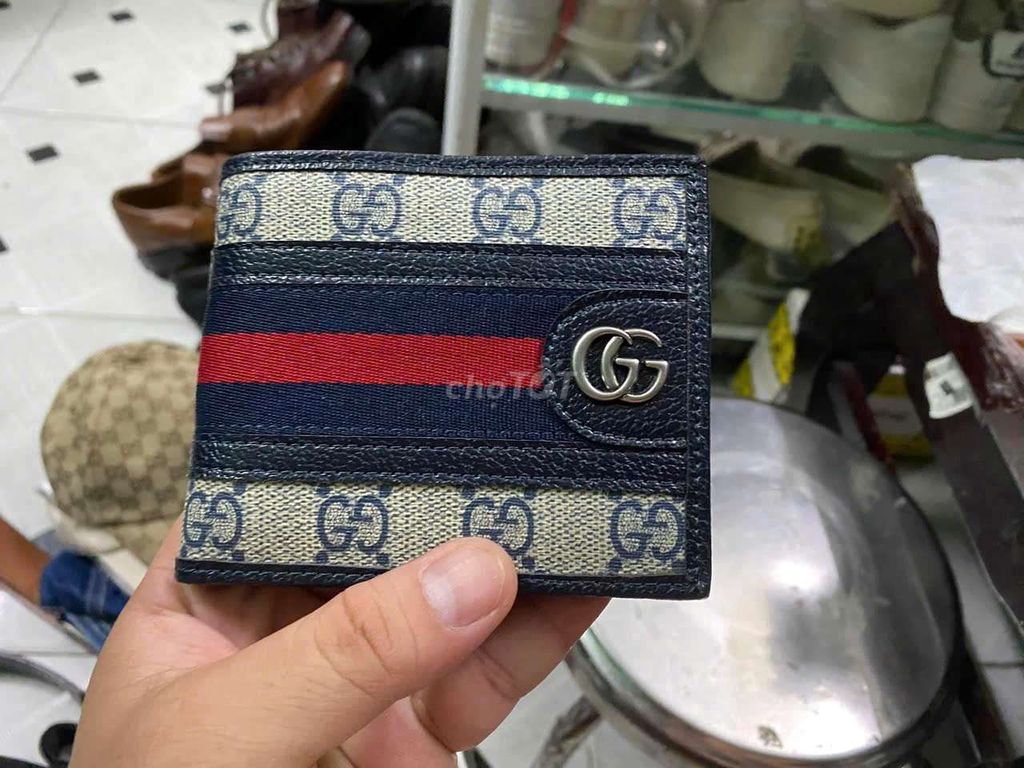 Ví Gucci, made in Italy, size 11cm x 9cm