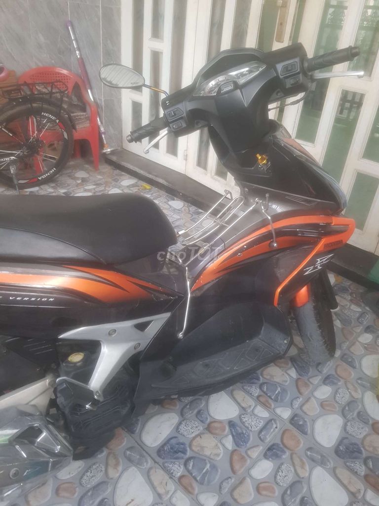 Air blade Fi 2009 up Thái. Mua bán Xe máy tại Huyện Cần Giuộc Long An được đăng bởi ku Scenz hình 4