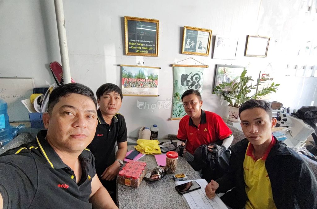 Tuyển 2 Nhân Viên Bán Hàng Thị Trường Cam Ranh