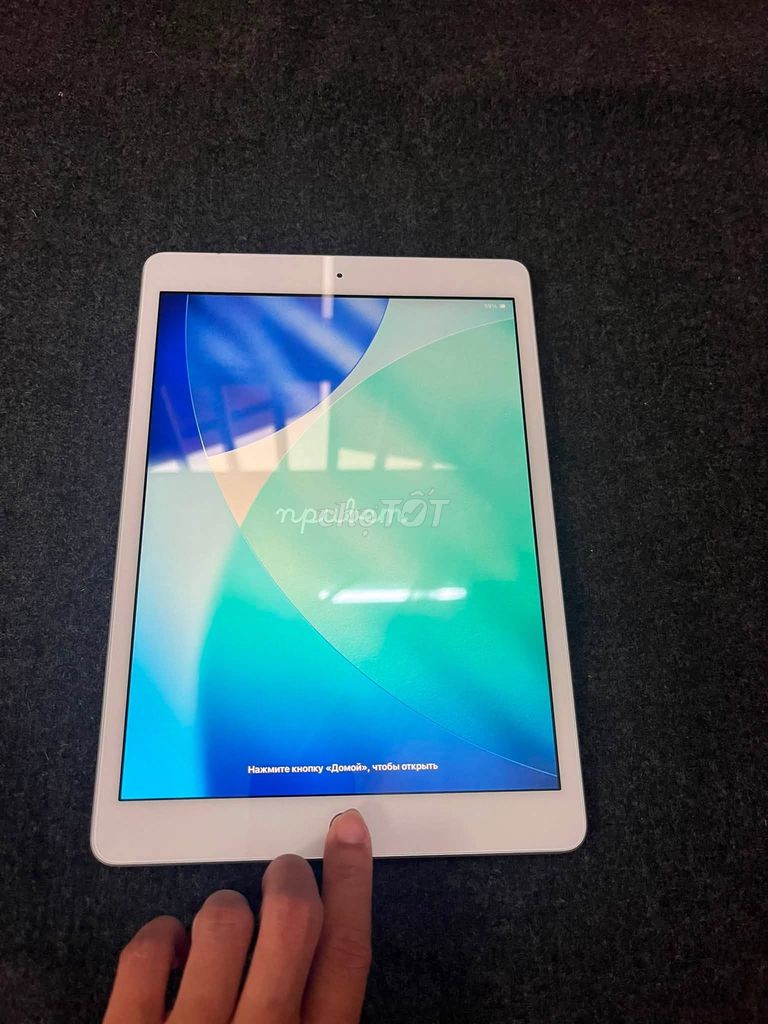 Apple iPad Gen 8 Wifi 32GB Bạc. Mua bán Máy tính bảng tại Quận 10 Tp Hồ Chí Minh được đăng bởi Hội Đồ Điện Tử hình 1