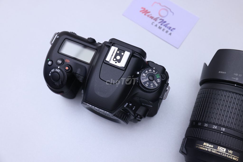 📸 Nikon D7500 và Ống kính 18-140 NHƯ MỚI 99,999%
