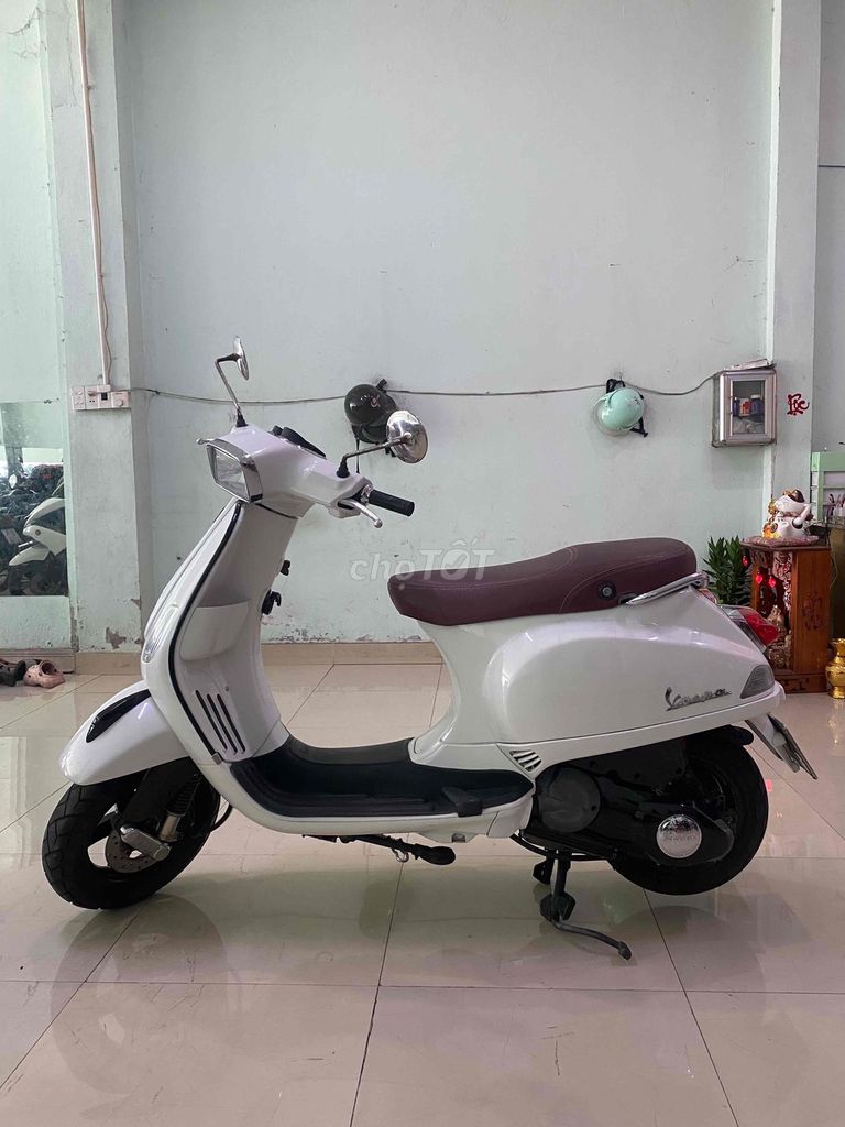Piaggio Vespa 2014 Trắng. Mua bán Xe máy tại Thành phố Dĩ An Bình Dương được đăng bởi XE MÁY MẠNH LOAN GÓP 0đ hình 2