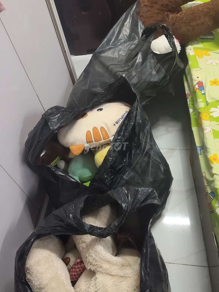 Thú nhồi bông nhiều màu
