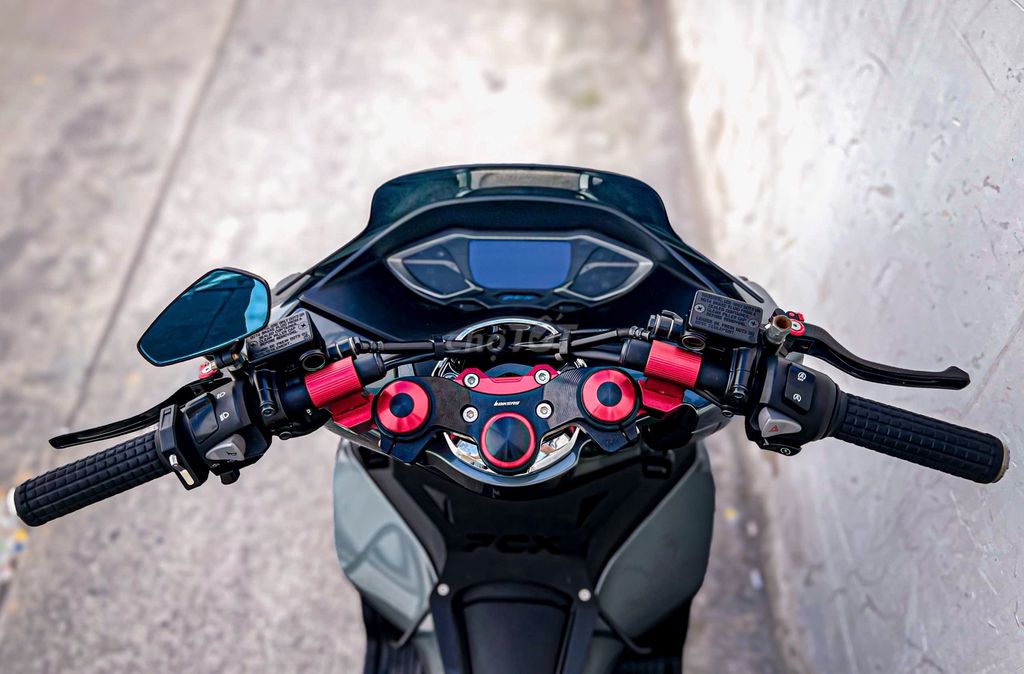 Хонда PCX 160 серая б/у
