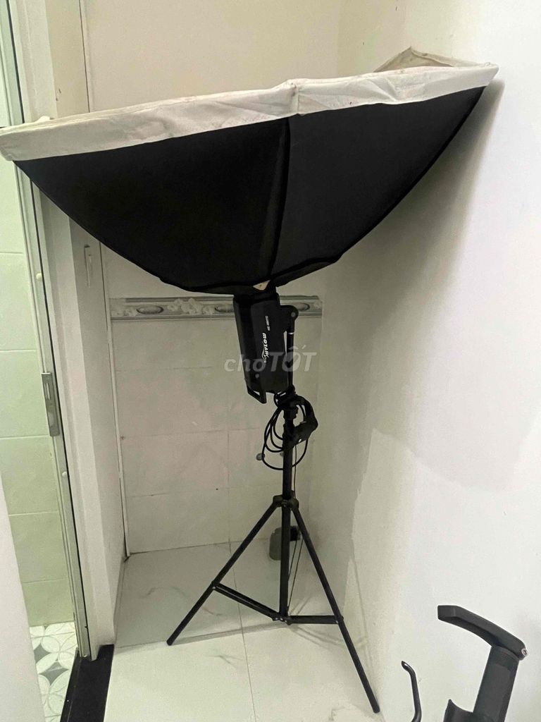 Đèn flash Hylow HE 600TC, HE 400TC, HE 200A Đen cũ. Mua bán Máy ảnh, Máy quay tại Thành phố Tam Kỳ Quảng Nam được đăng bởi Anh Ý hình 1