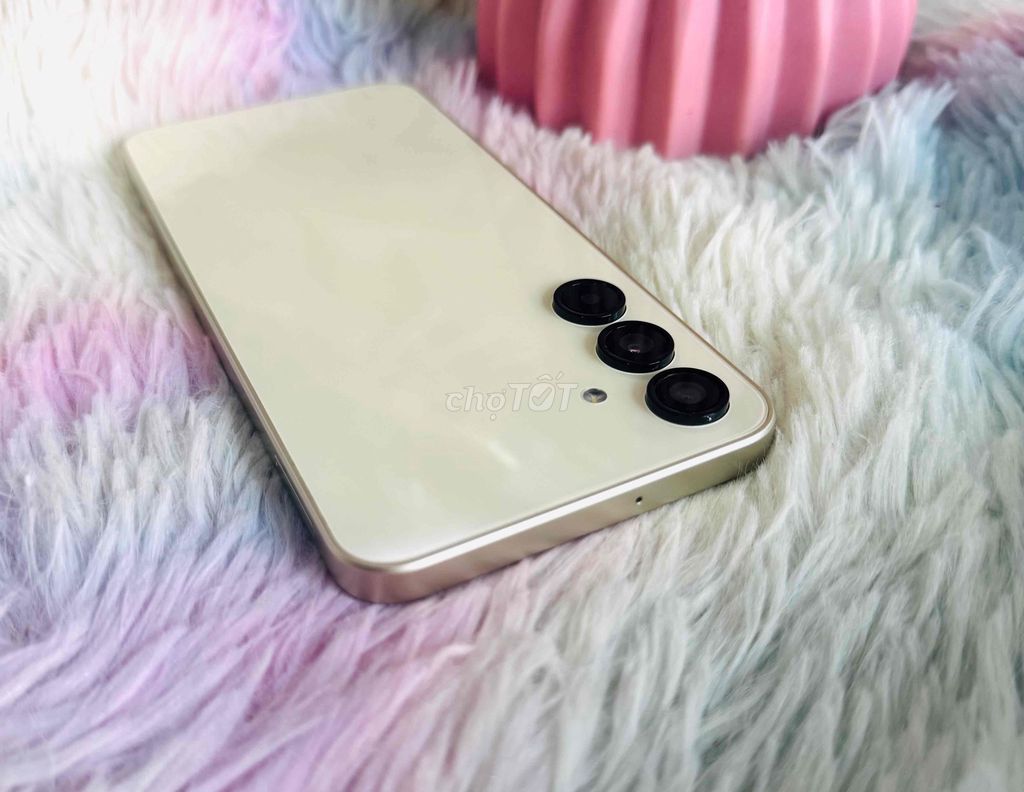 Samsung A16 5G 256GB Vàng Chính hãng Việt Nam. Mua bán Điện thoại tại Quận 10 Tp Hồ Chí Minh được đăng bởi Philongmobile hình 1