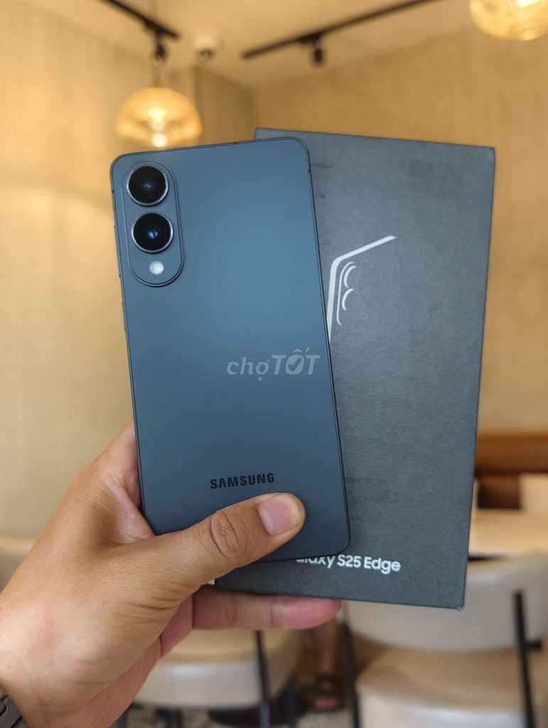 Samsung S25 Edge 256GB Chính hãng BH 2/2027. Mua bán Điện thoại tại Quận 6 Tp Hồ Chí Minh được đăng bởi Điện thoại chất mỗi ngày hình 1
